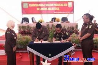 Ciptakan Dana Desa Bermanfaat, Bupati Siak Dengan Kejari Teken MoU 